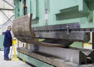 Heavy plate steel forming and steel rolling