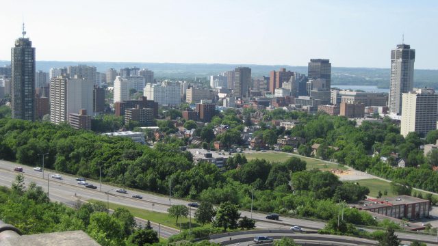 hamilton-skyline-640x360