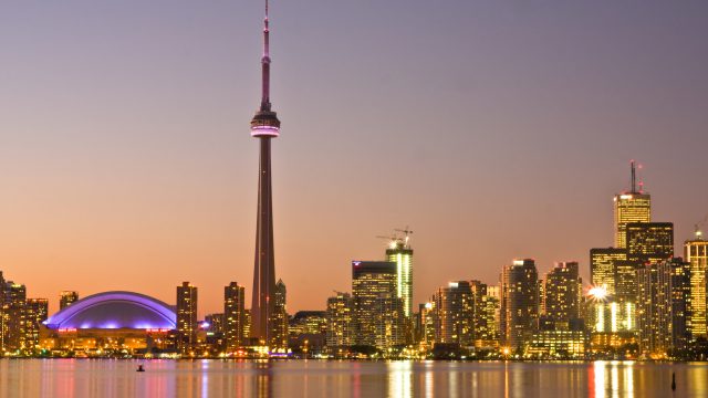 toronto-skyline-640x360